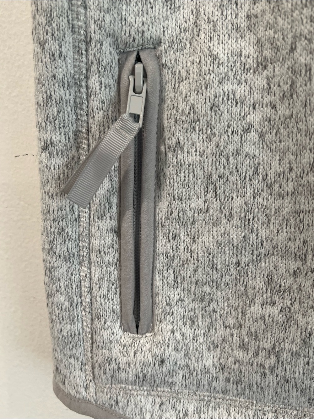 Thread & Supply Heather Gray Zip Vest with Sherpa Lining M - Picture 4 of 12